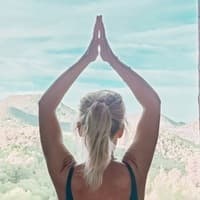 Sound Bath & Yoga Ibiza | Private Wellness – Lisanne van den Heuvel logo