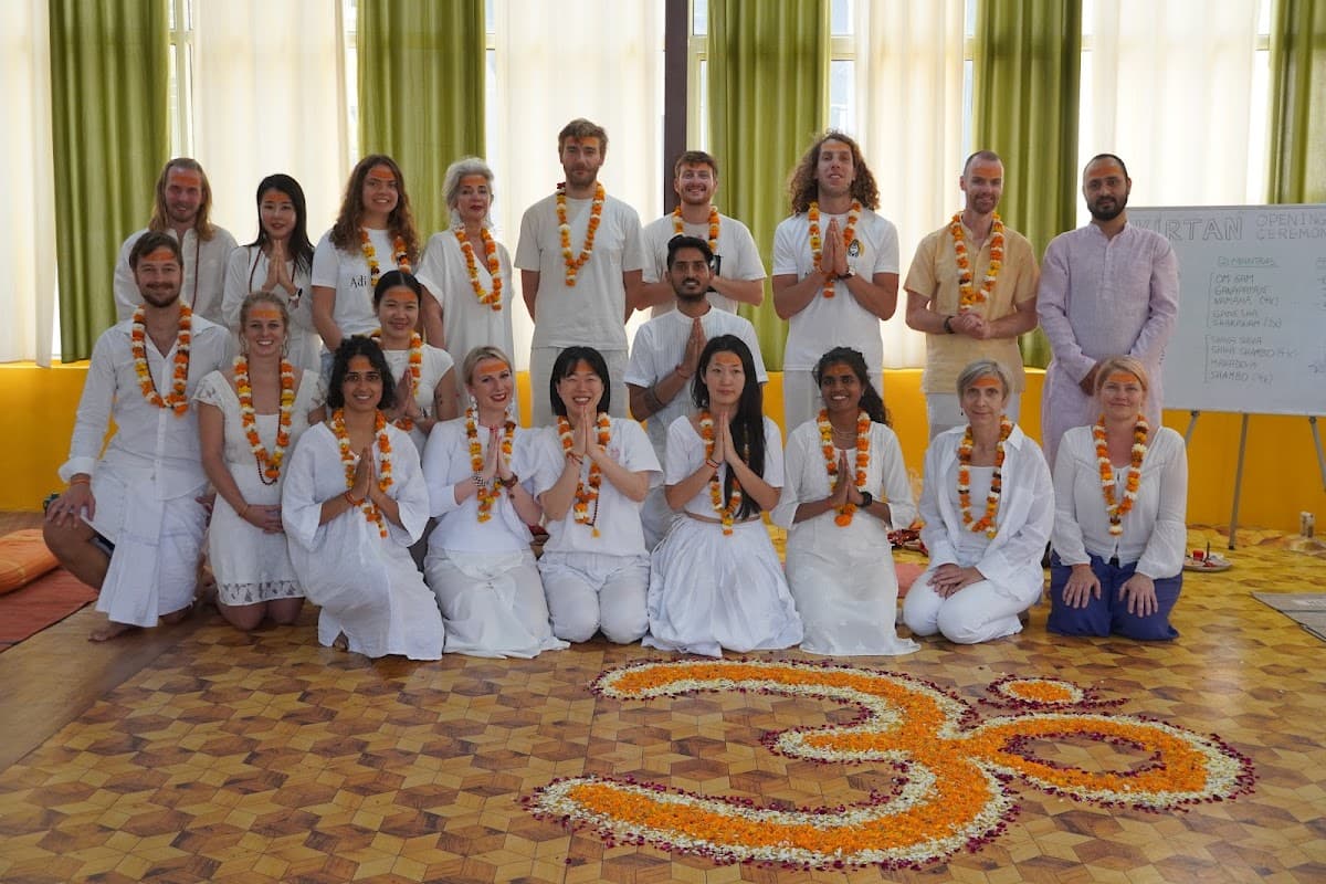 Adi Yogpeeth : 200,300,500 Yoga TTC in Rishikesh