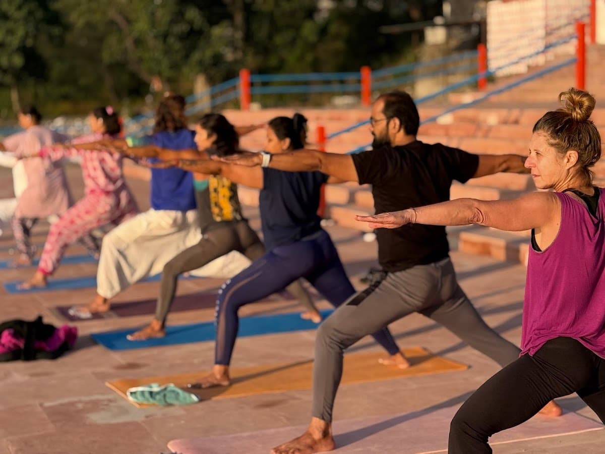 Arogya Yoga School - Yoga teacher training in rishikesh​ RYS 200, 300