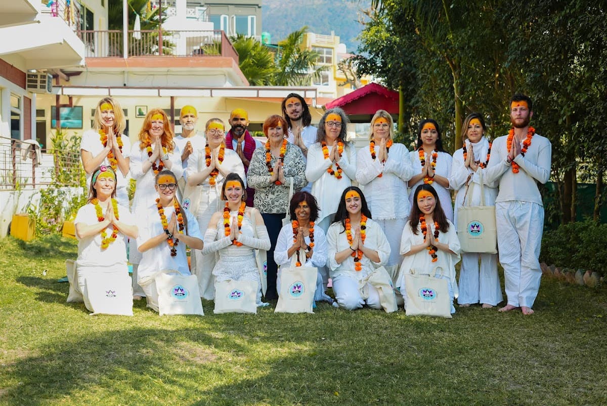 Mira Yogashala | Traditional Yoga School in Rishikesh | Yoga TTC & Yoga Retreat