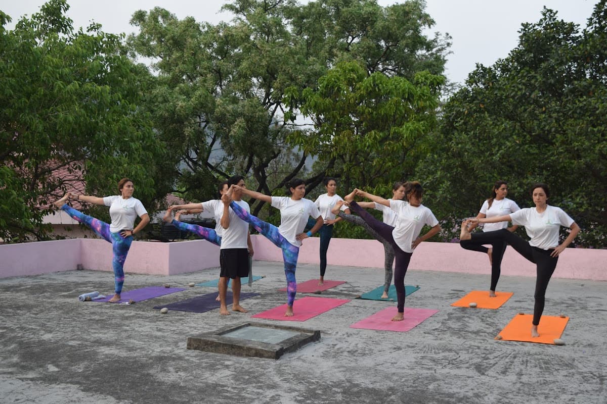 Rishikesh Yogis Yogshala - The Best Oldest Yoga Teacher Training in Rishikesh India