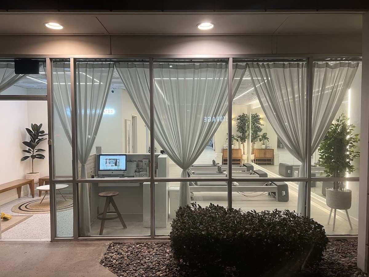 THE CLASSIC PILATES logo