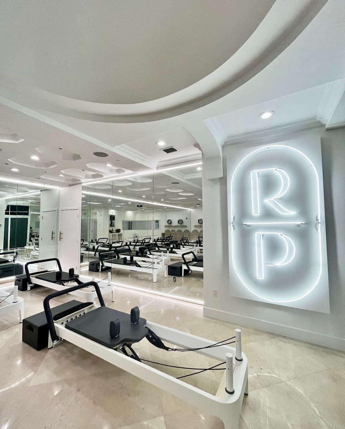 Reforming Pilates Miami Beach logo