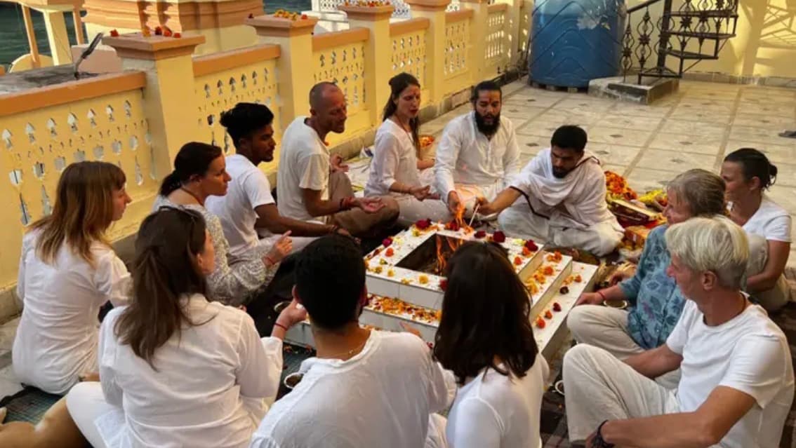 Om Mantra Healing and Panchakarma Wellness centre, Rishikesh Tapovan 1