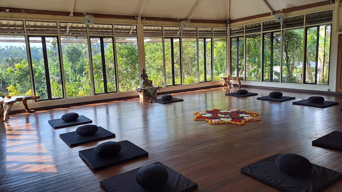 Maitri Retreats - Silent meditation retreats in Bali and Portugal