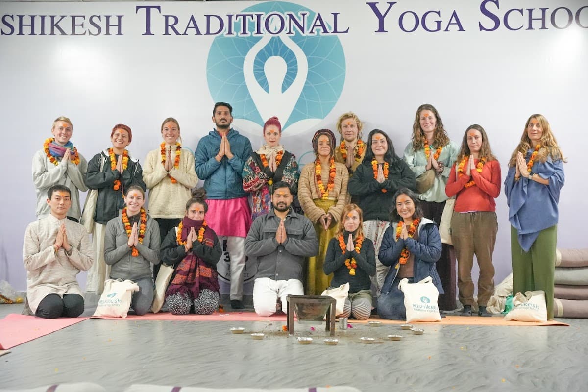 Rishikesh Traditional Yoga School - Best Yoga school in Rishikesh India 1