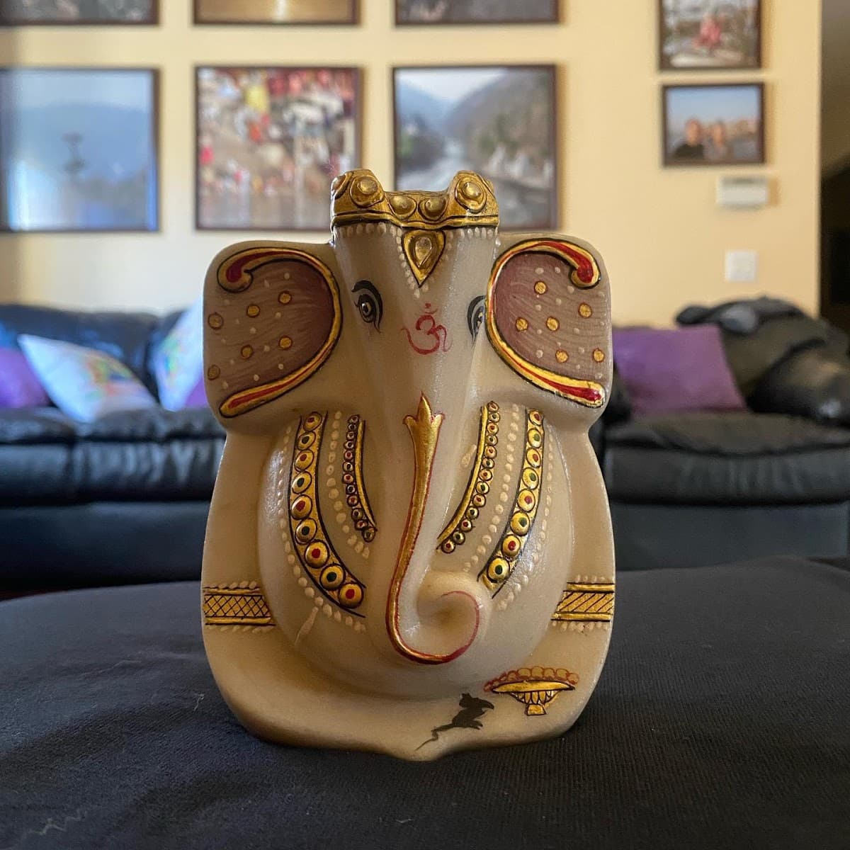 Yoga Bees Are Beautiful, LLC logo