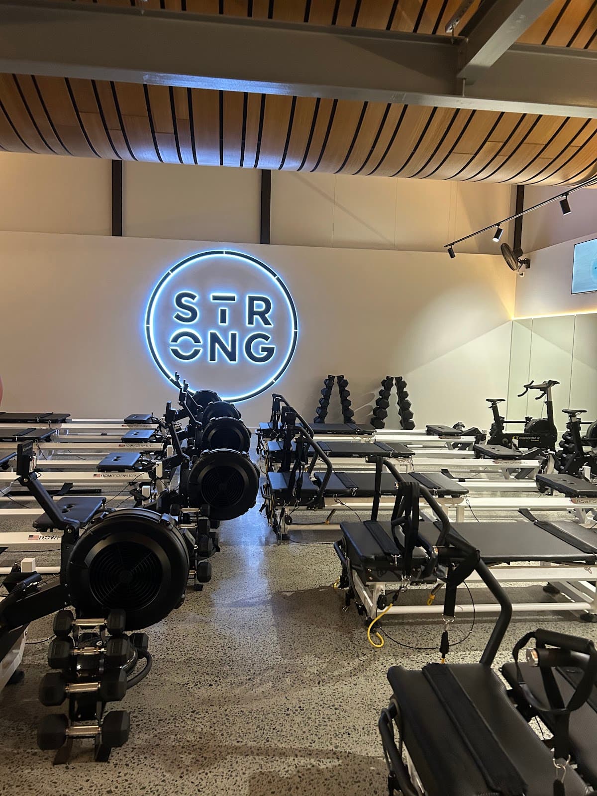 STRONG Pilates Robina logo