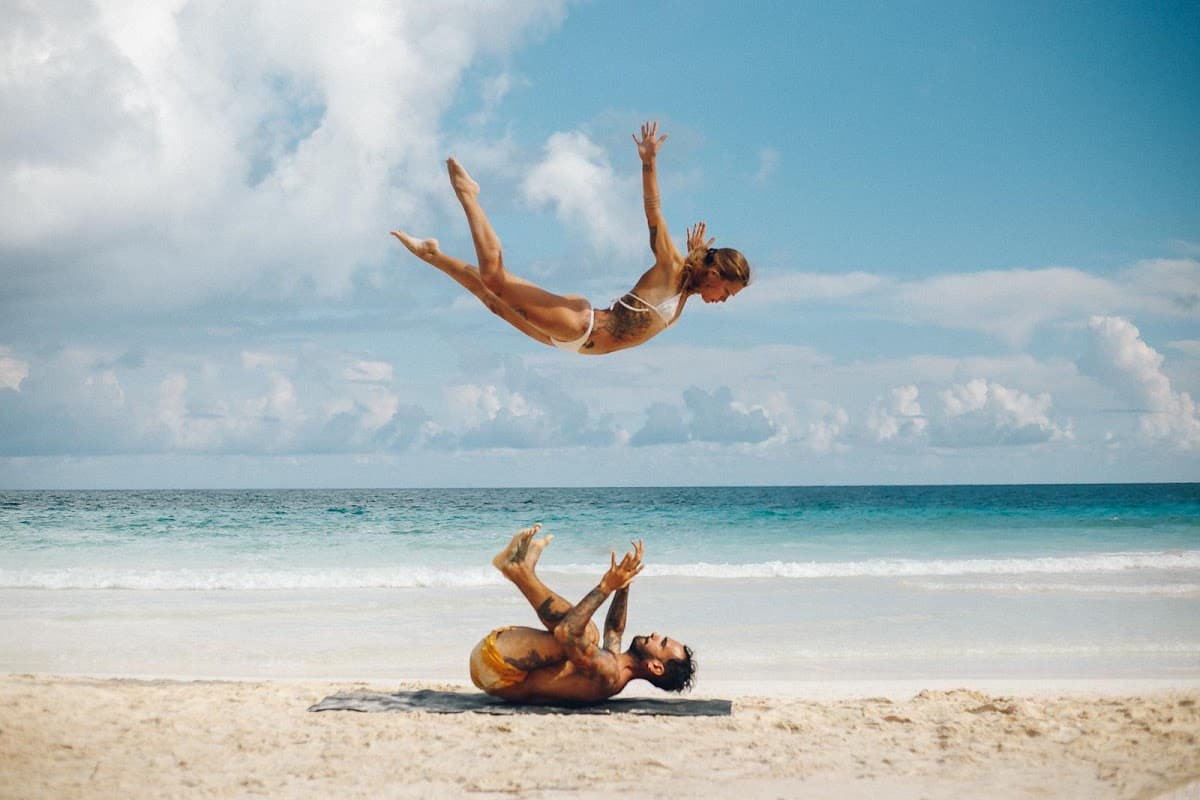 Acrotravels - Acroyoga in Tulum! 1