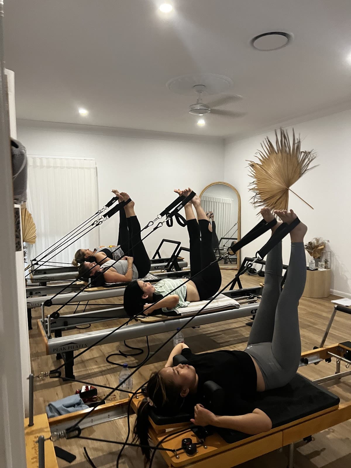 HUSTLE REFORMER PILATES CO ROBINA GOLDCOAST 1