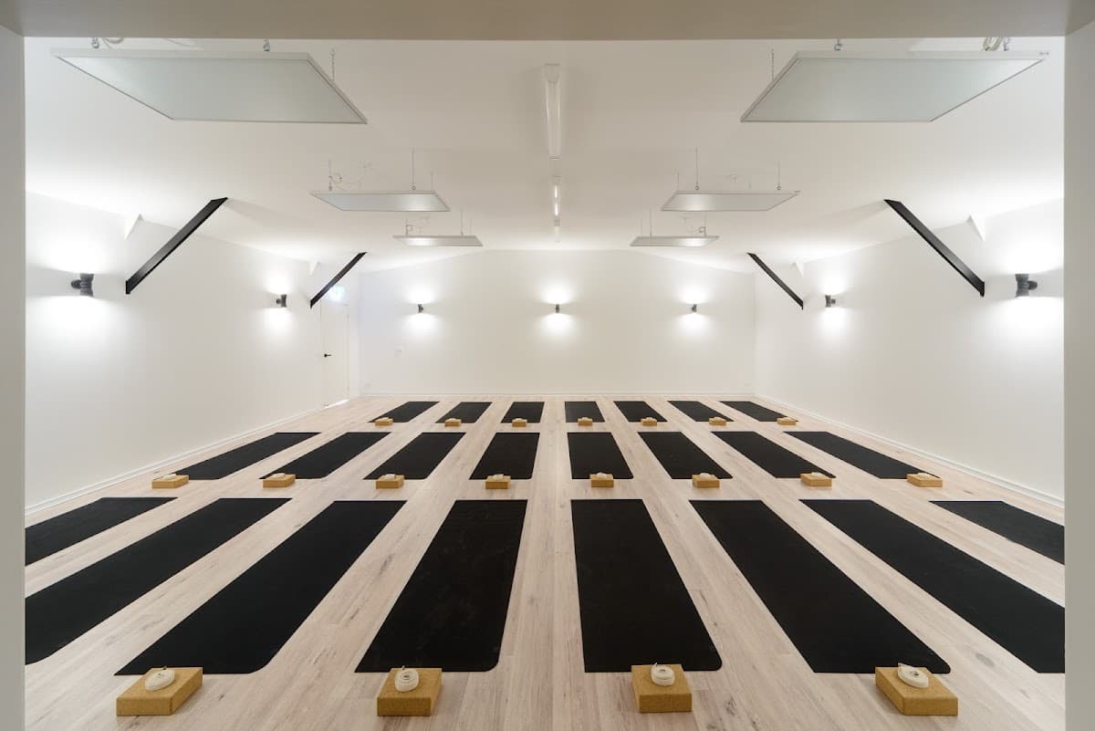 Liquid Room Bayside Retreat 1