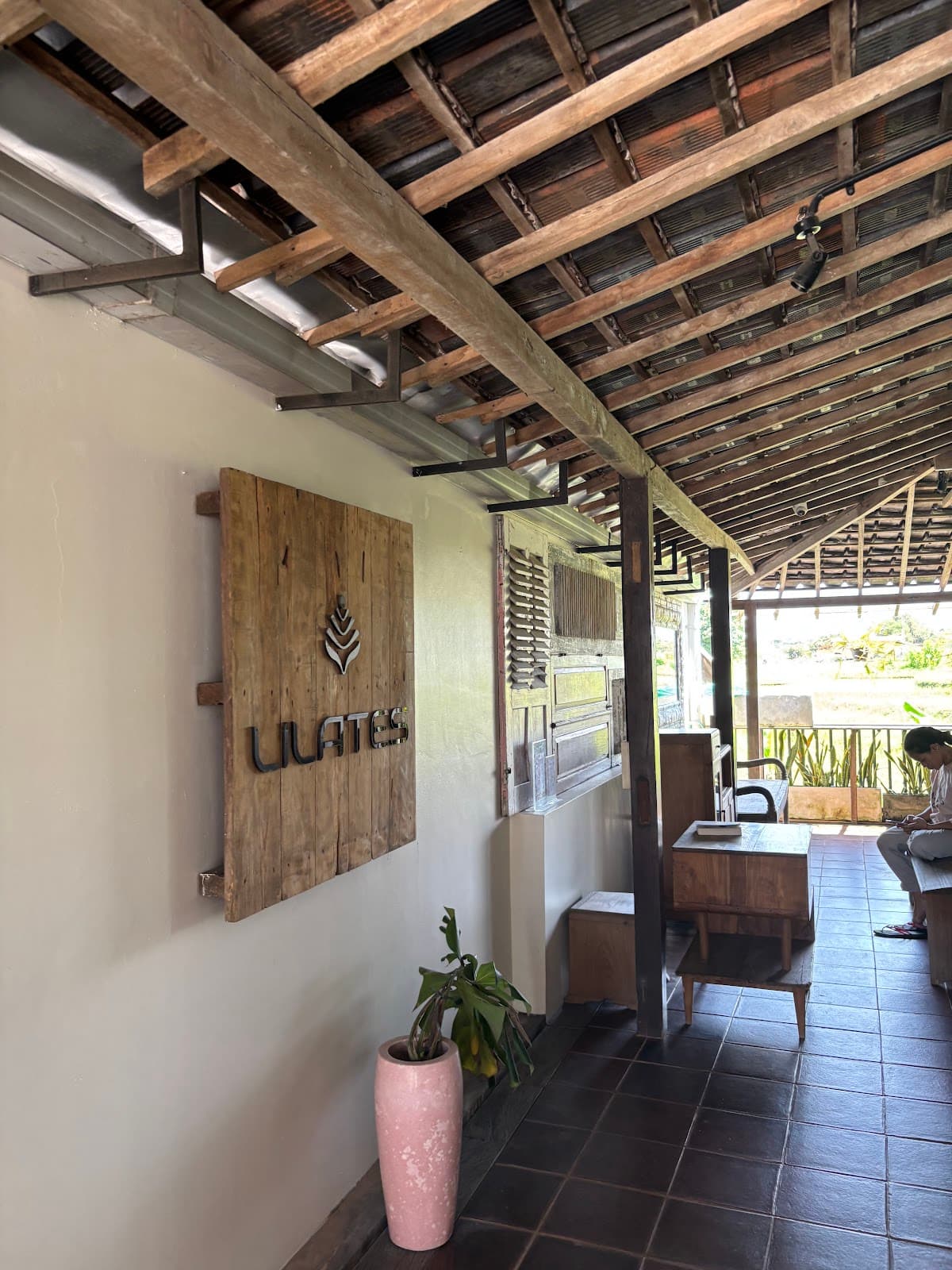 PILATES STUDIO LILATES CANGGU logo