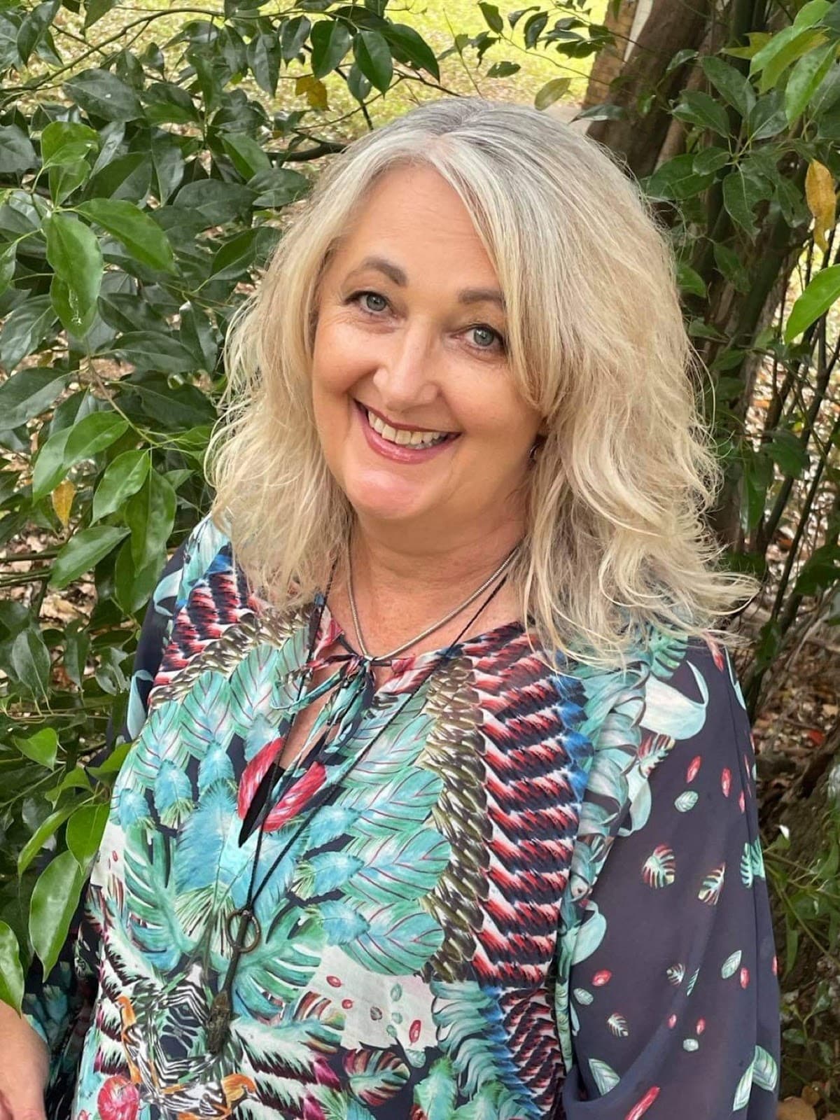 Lisa Thurgate Marks 'SoulSee'- Psychic Medium Healer | Clairvoyant | Counsellor | Breathwork | Timeline Therapist