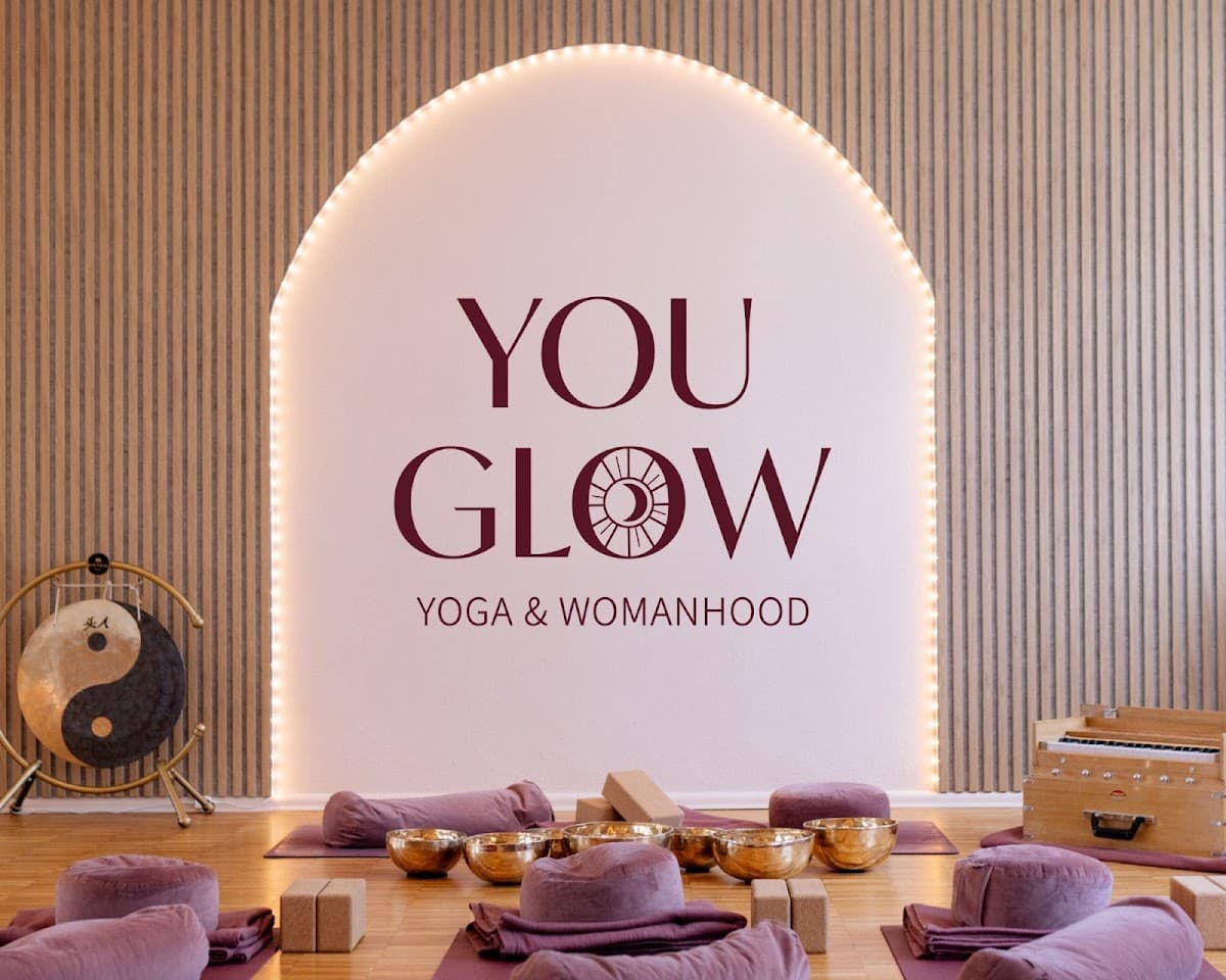 YOU GLOW Yoga & Pilates Friedrichshain logo