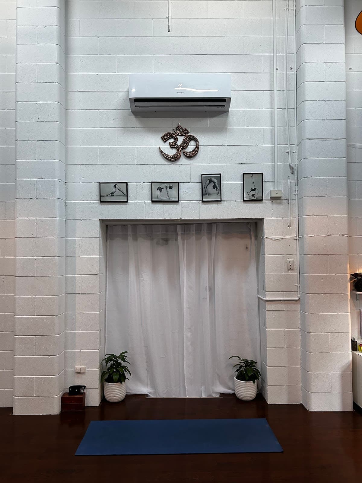 Om Yoga Adelaide logo
