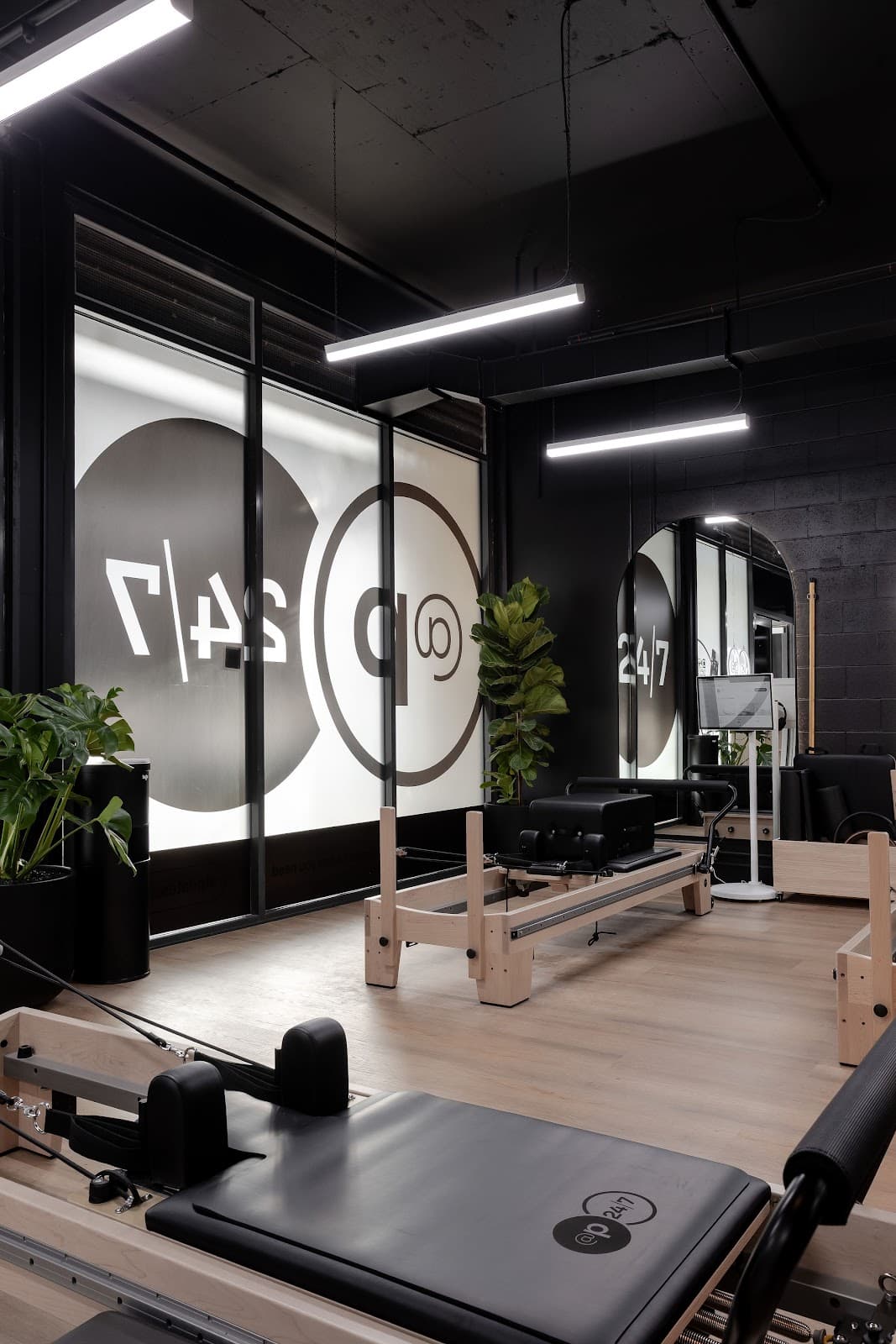 @Pilates247 Kingston logo