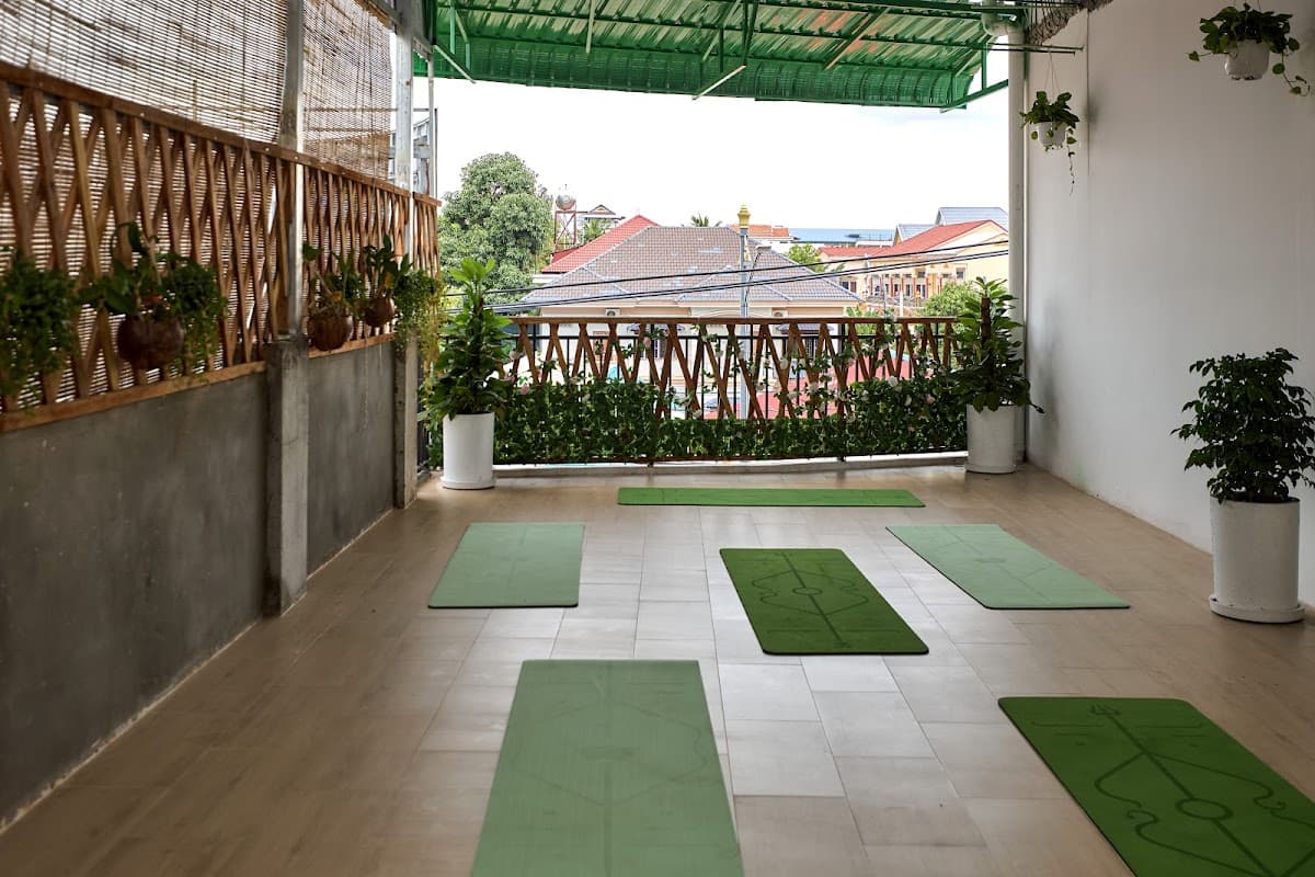 Zen Studio & Fusion Cafe'