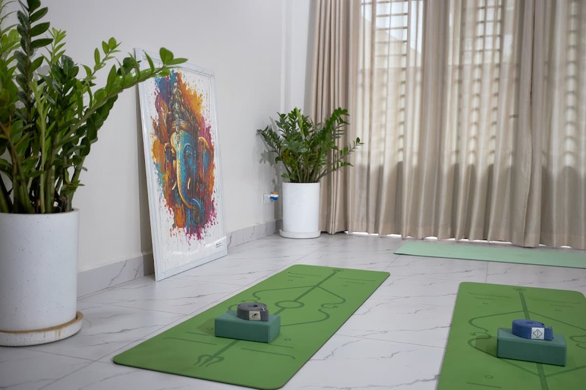 Zen Studio & Fusion Cafe' logo