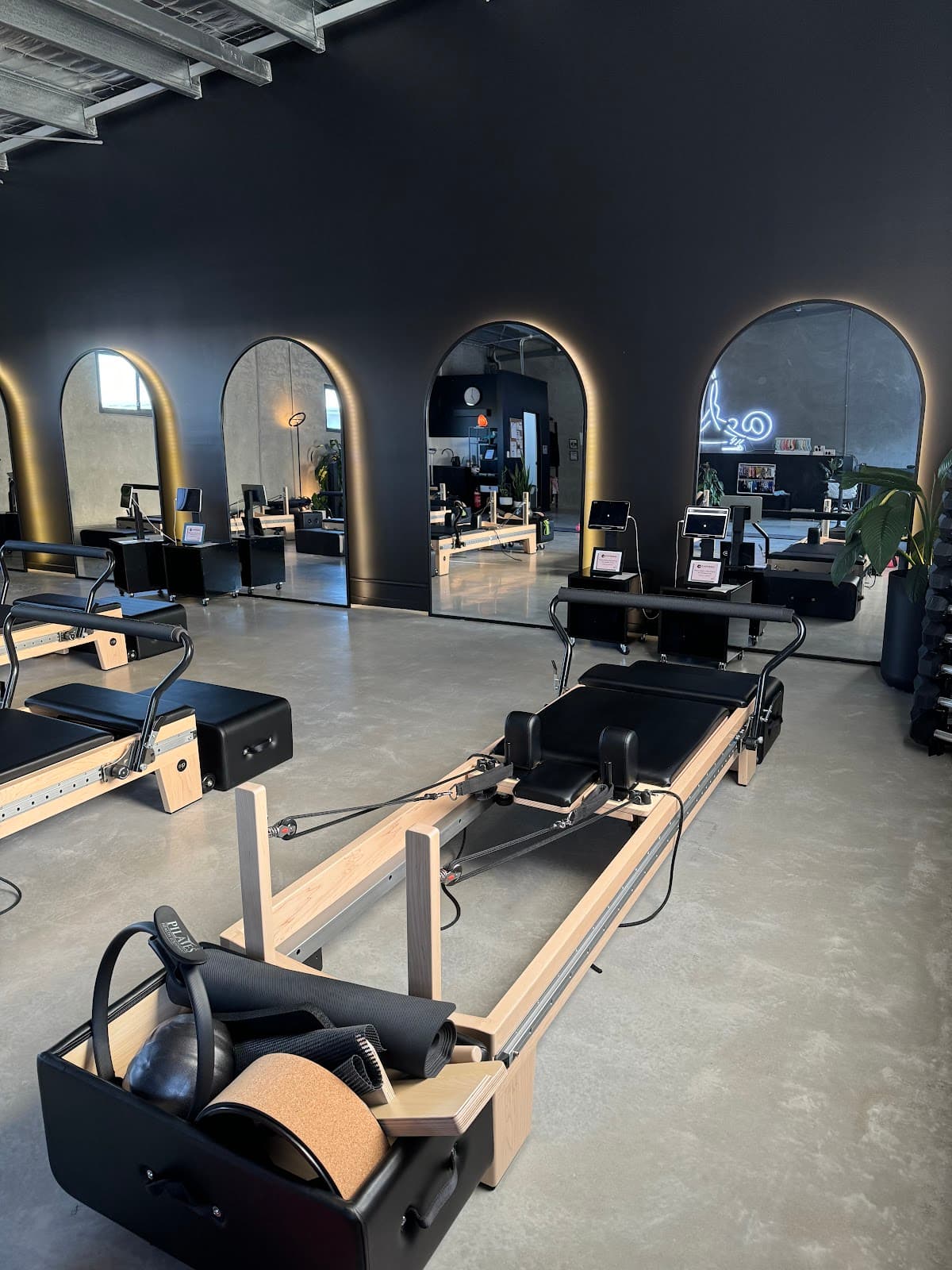 @pilates Sippy Downs