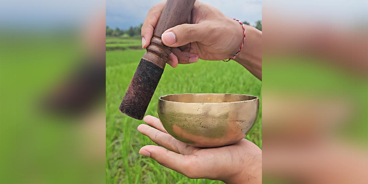 Bali Silent Retreat - Weekly Om Bath Sound Meditation