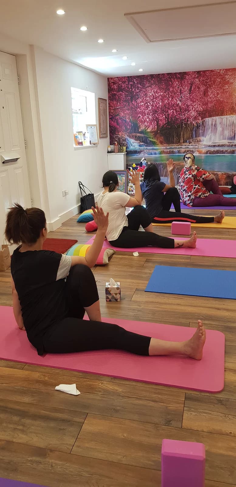 ROOT YOURSELF IN TURBULENT TIMES - Restorative Yin Yoga Workshop