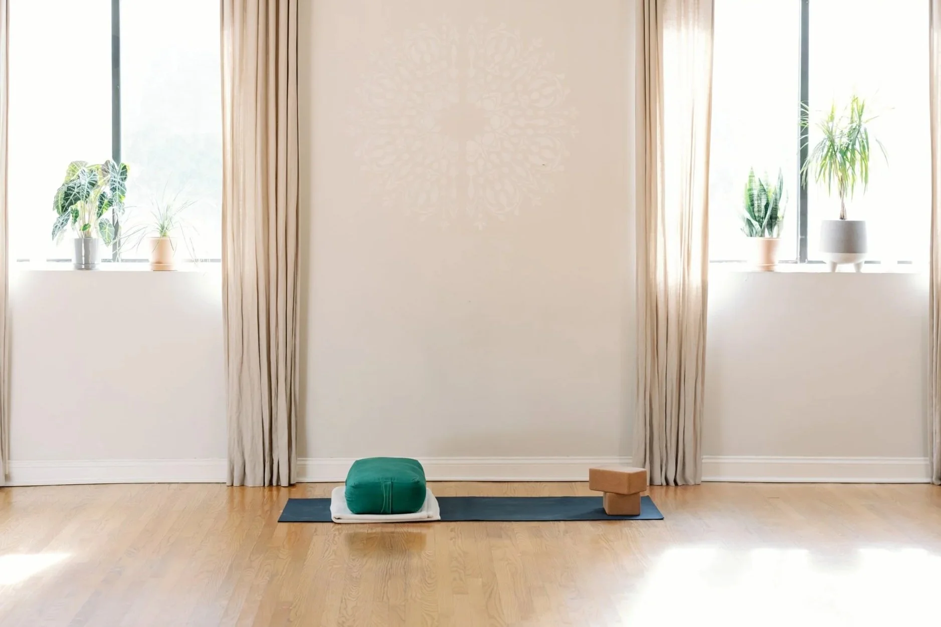 Sunday Gathering: The Chakras: Balancing the Seven Energy Centers of the Body 1