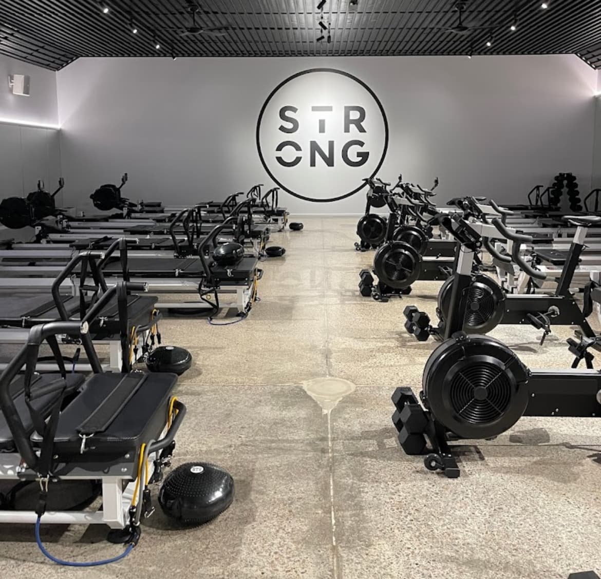 Strong Pilates Warners Bay logo