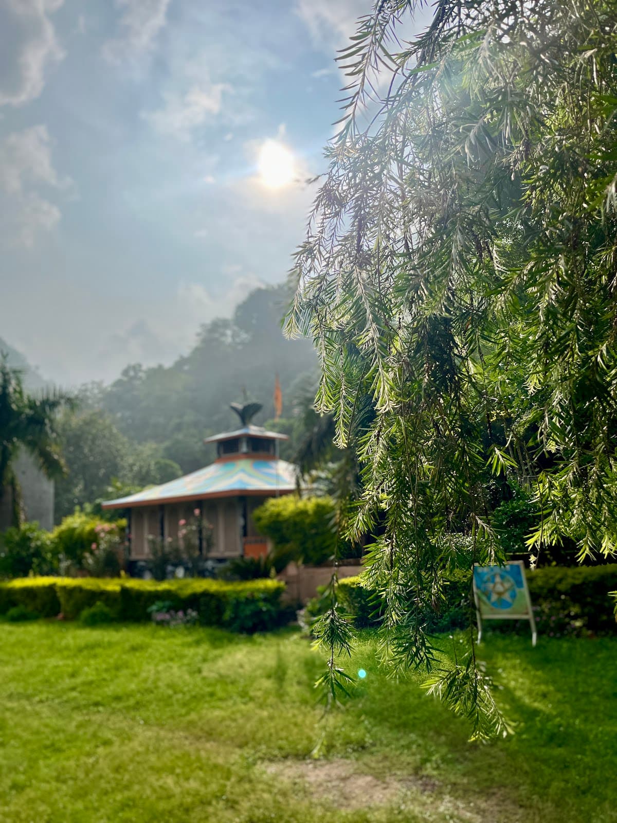 Abhyasa Yogmath | Traditional Yoga & Meditation Ashram in Rishikesh India