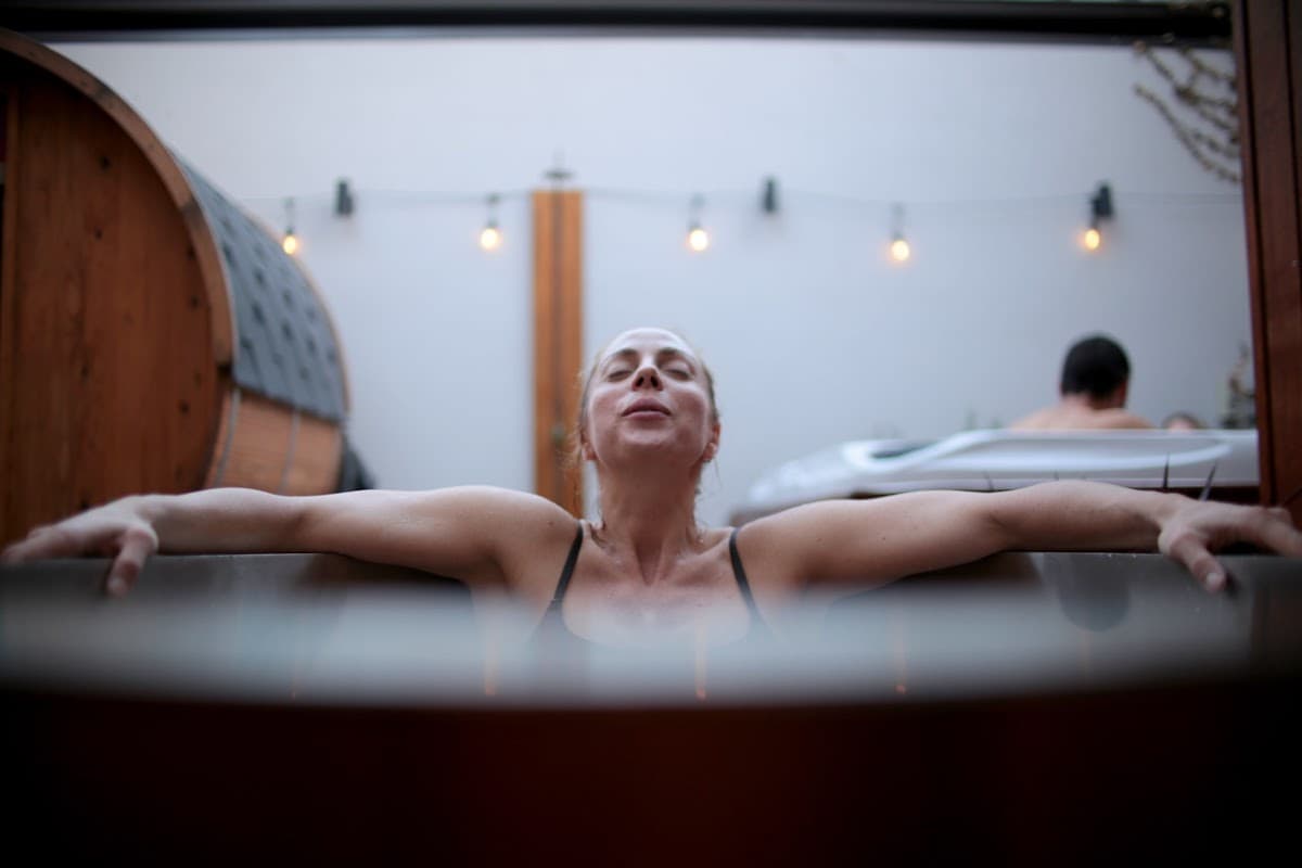 Nova Holistic Spa logo