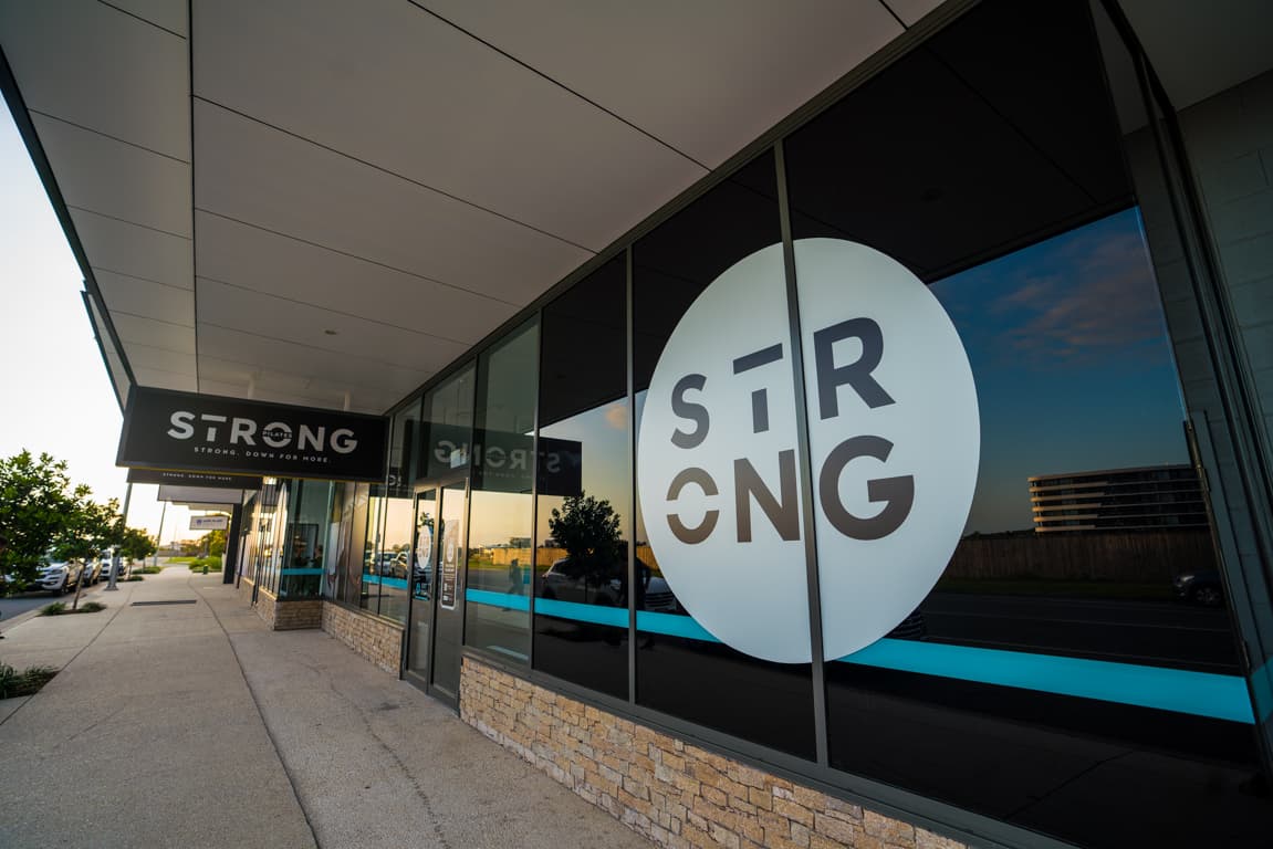 Strong Pilates logo