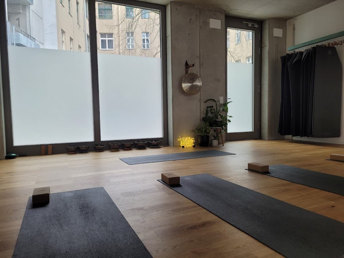 Rocket Station - Yoga Studio Berlin Moabit