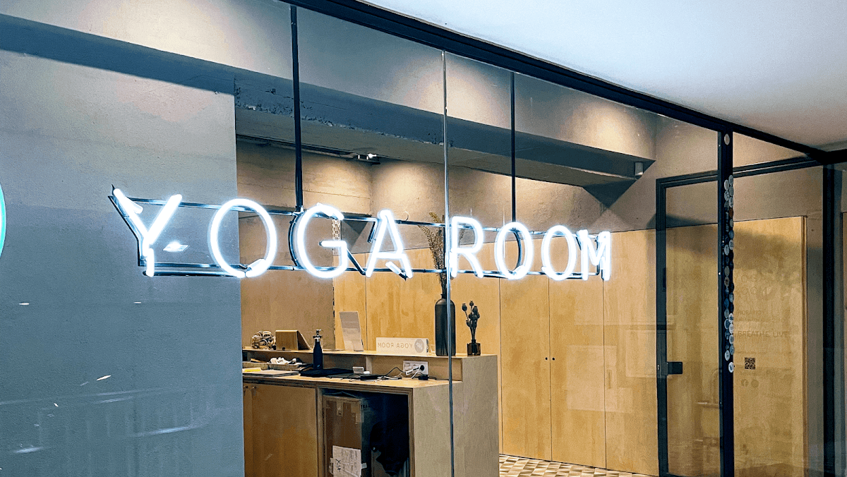 Yoga Room Lisbon ⎟Yoga & Reformer Pilates logo
