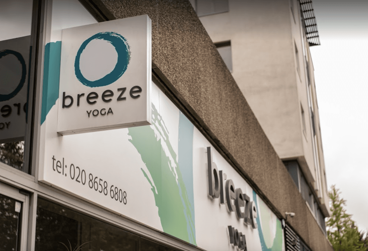 Breeze Yoga logo