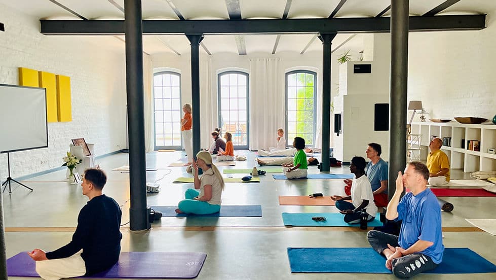 Isha Hatha Yoga Winter Retreat 1